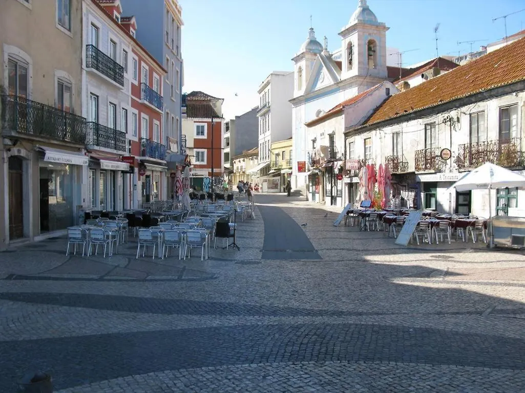Privatunterkunft Anthony'S Place Almada