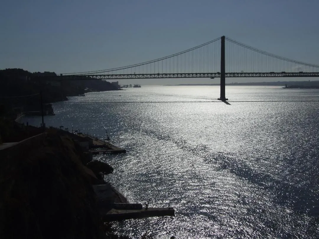 Homestay Anthony'S Place Almada