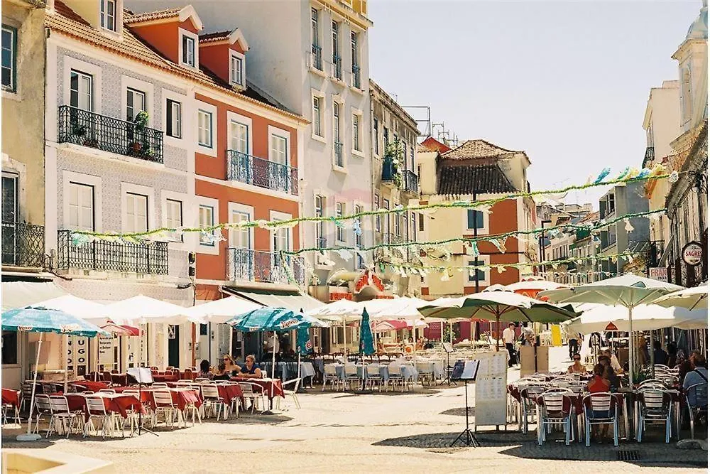 Anthony'S Place Almada